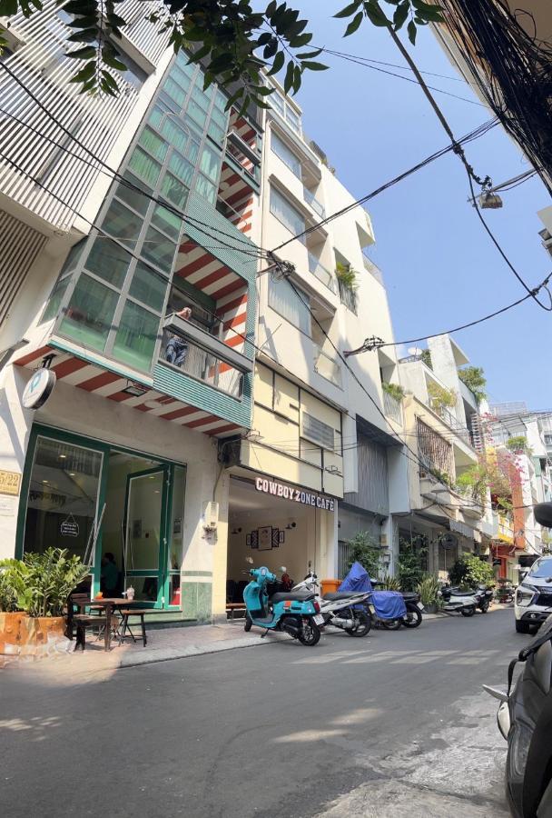 Gemini Saigon Boutique *